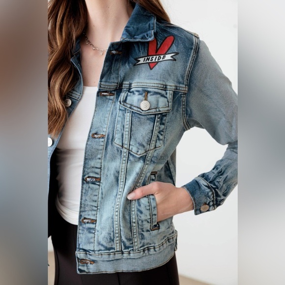 Face Graffiti Print Acid Wash Denim Jacket-NWT - Picture 5 of 9